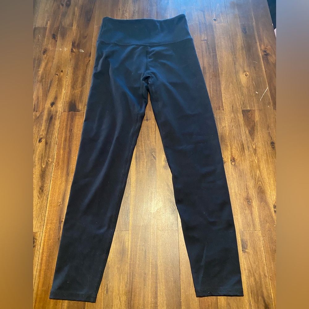 Women’s athletic leggings
